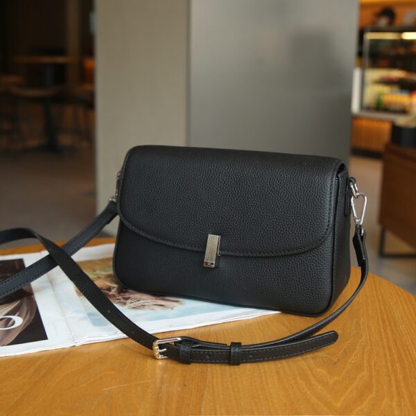 Women's Genuine Leather Handbag Versatile Square Bag - Image 4